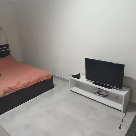 Apartman Amazing 10 Minutes Walk Cente *